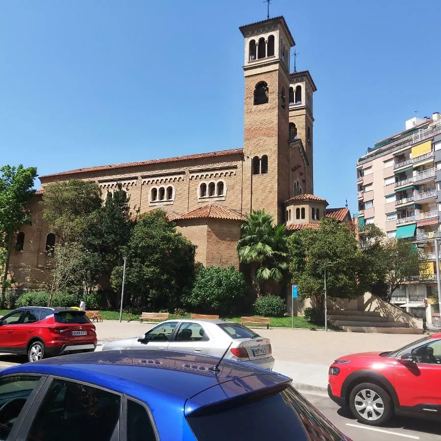 Cosy Apartment Fira Barcelona L'Hospitalet de Llobregat 0*,  Espanha